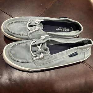 Womens size 9.5  Sperry Top-Sider Memory Foam light denim color